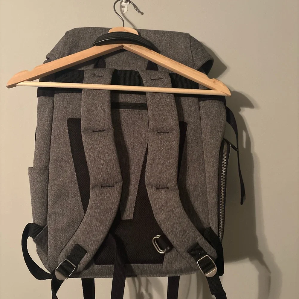 Venque Alpine Rudsak backpack - Picture 2 of 4